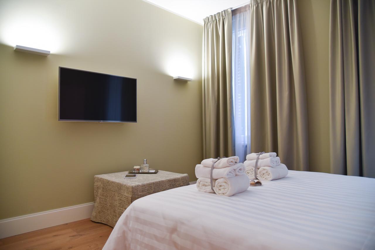 B&B Oberdan 18 เวโรนา ภายนอก รูปภาพ